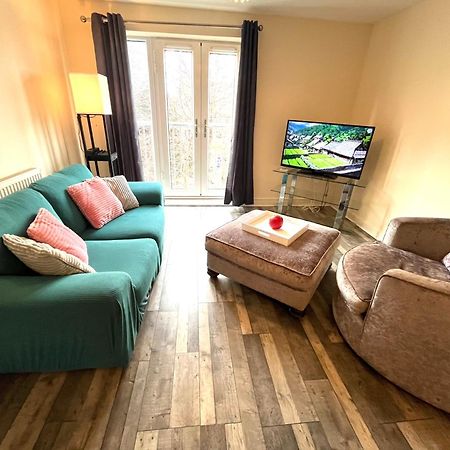 Spacious Two Bedrooms Apartment For Business And Holiday Portsmouth Esterno foto
