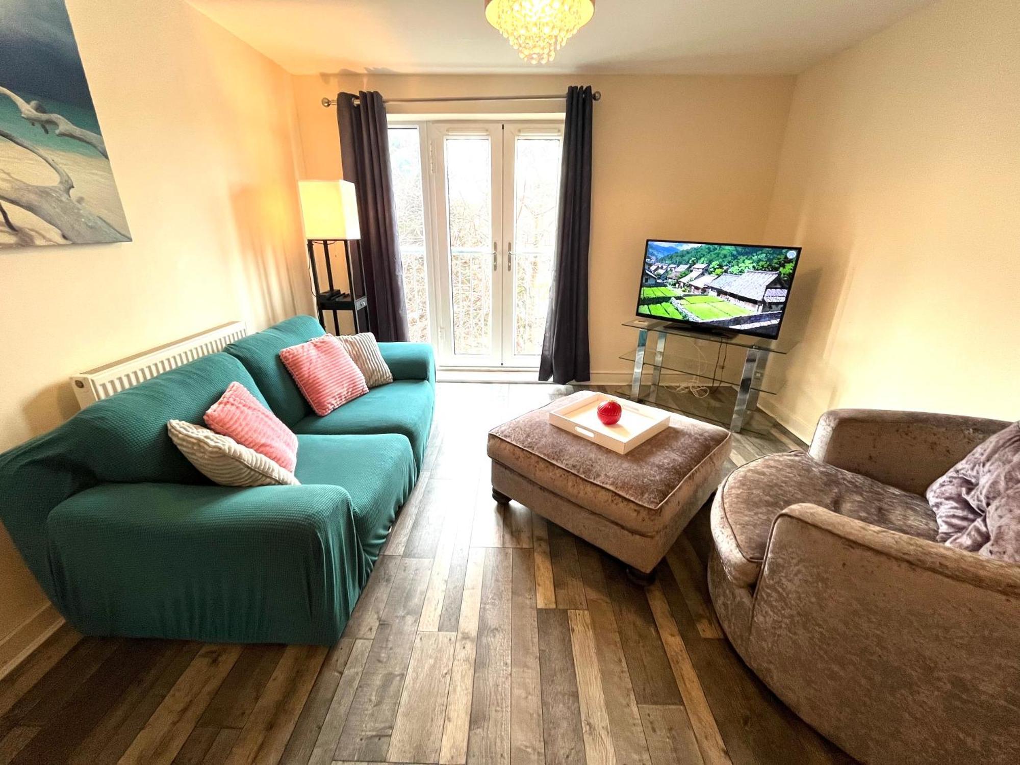 Spacious Two Bedrooms Apartment For Business And Holiday Portsmouth Esterno foto